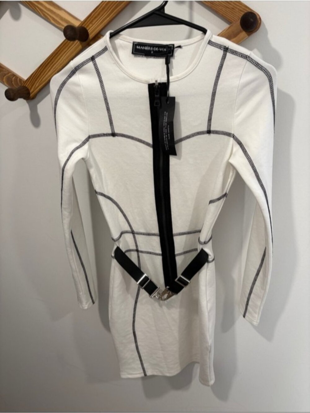 MANIERE DE VOIR White Long-Sleeve Bodycon Dress with Black Trim